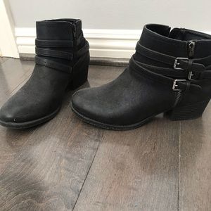 Black ankle booties